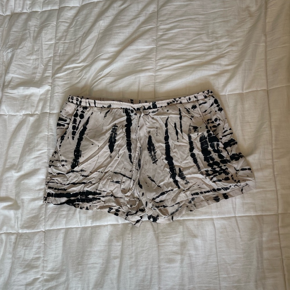 Comfy/cute shorts, size medium